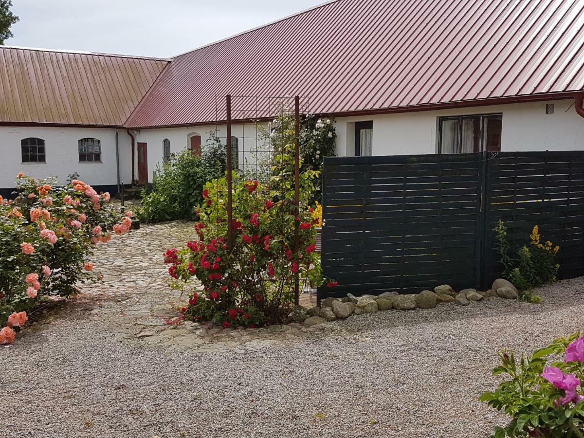 Ferienwohnung Peterslund Östra Tommarp Exterior foto